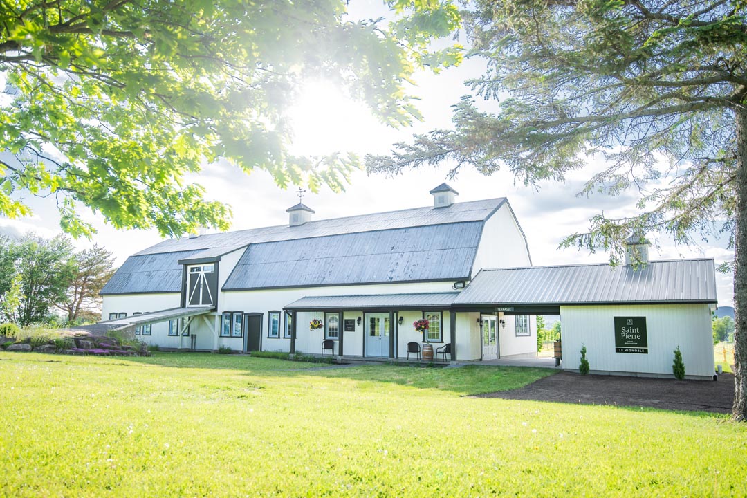 Bâtiment de vente du vignoble Saint-Pierre